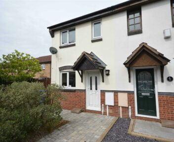 Preview image for 8 Hedgebank Court, Oakwood, Derby, DE21 2XS